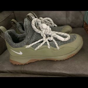 Nike women’s size 8